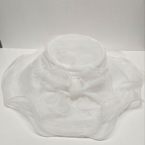 Vintage Betmar Women's White Organza Wedding Hat Bow Kentucky Derby Church NWT